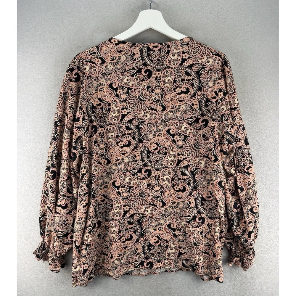 Chic Soul Women's Plus Sz 1X V-Neck Paisley Prints Ruffle Details Blouse Top - Picture 2 of 8